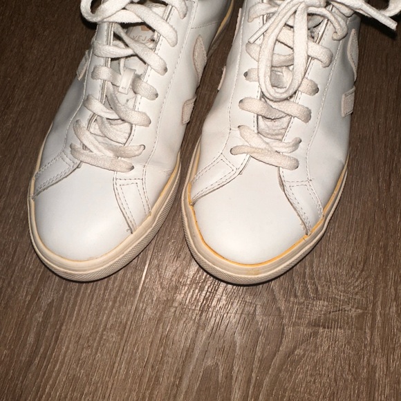 Veja Esplar “Bria” White Sneakers – Women’s Size 8 - Picture 4 of 8